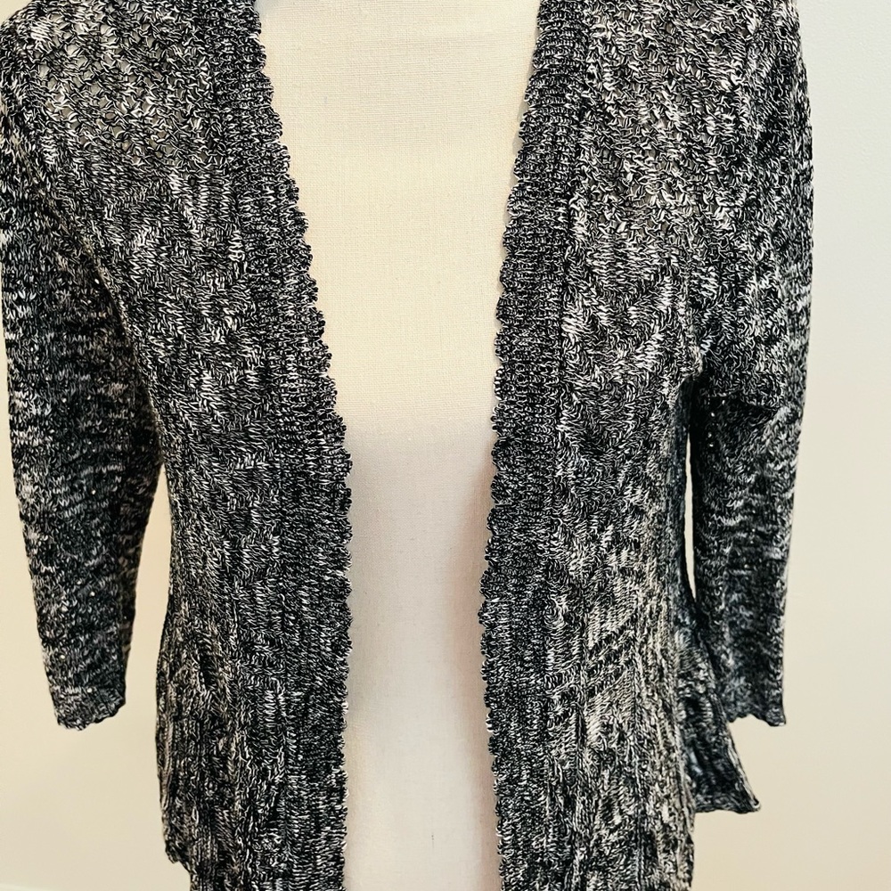 Black and White Women's Open
Cardigan Size small